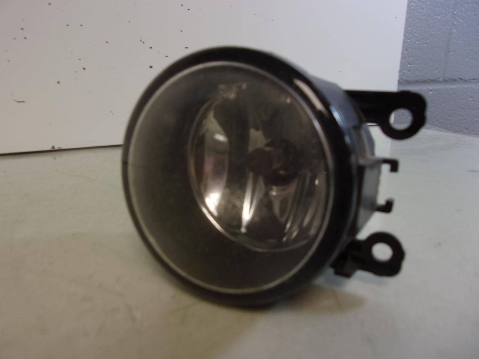 2003 - 2023 Ford / Lincoln Rh = Lh Fog Light 4f9z-15200-aa OEM - 0