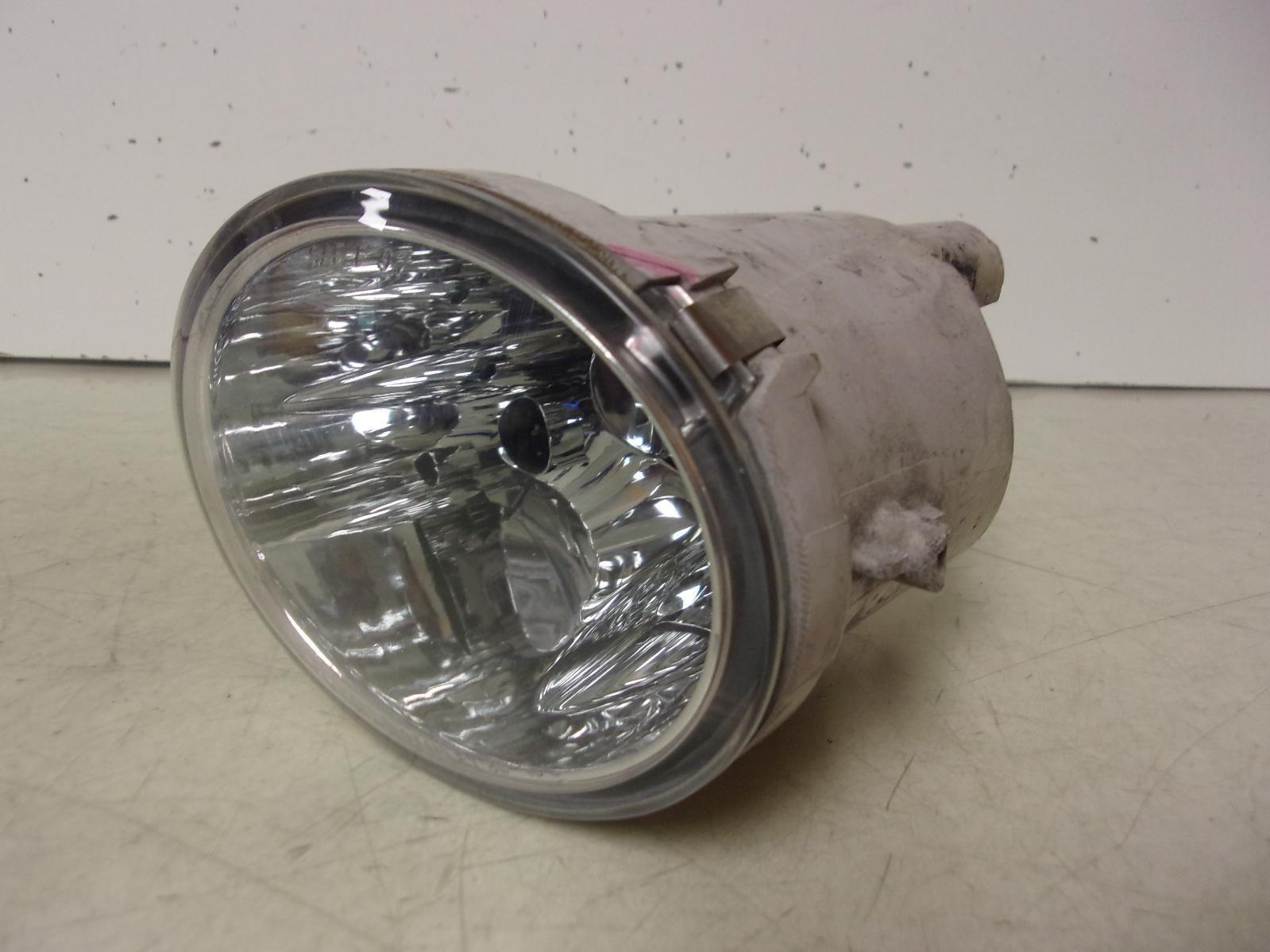 2001 - 2007 Toyota Sequoia / 2003 - 2006 Tundra Driver LH Fog Light OEM - 0