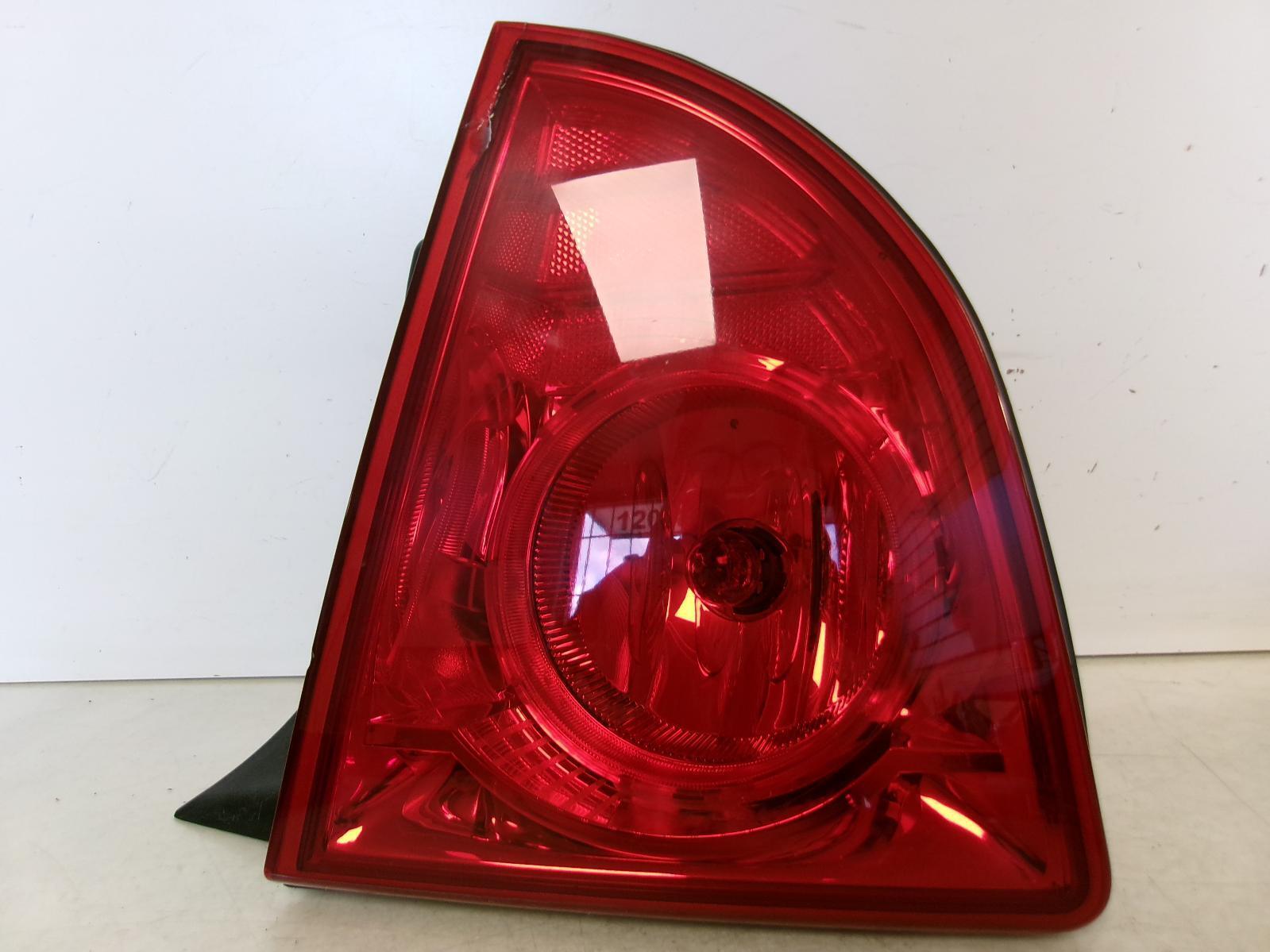 2009 - 2012 Chevrolet Malibu Passenger Outer Quarter Panel Tail Light OEM