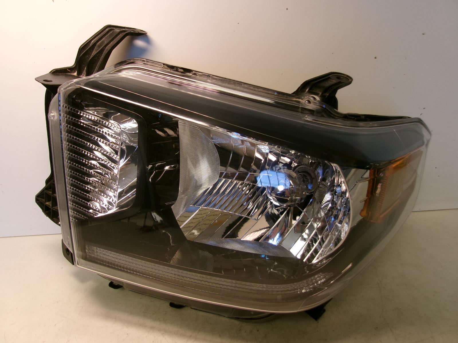 2018 2019 Toyota Tundra Driver Lh Halogen Headlight W/ Led Black Trim Oem