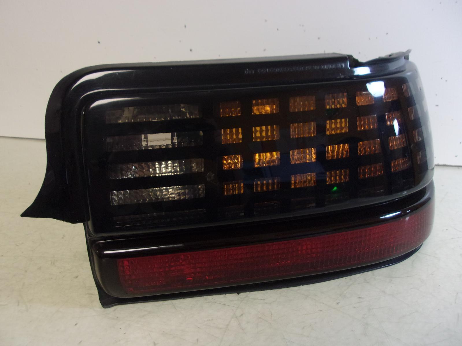 1990 - 1996 Pontiac Grand Prix Passenger RH Tail Light OEM - 0