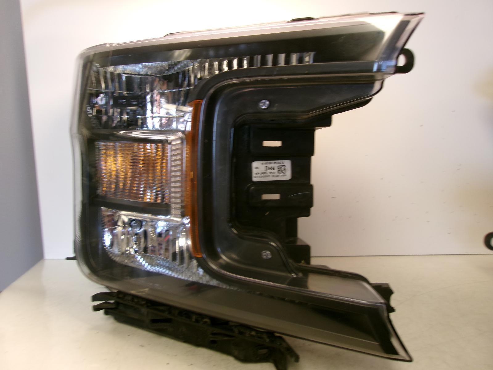 2018 2019 2020 Ford F150 Pickup Passenger Rh Halogen Headlight W/ Black Trim OEM