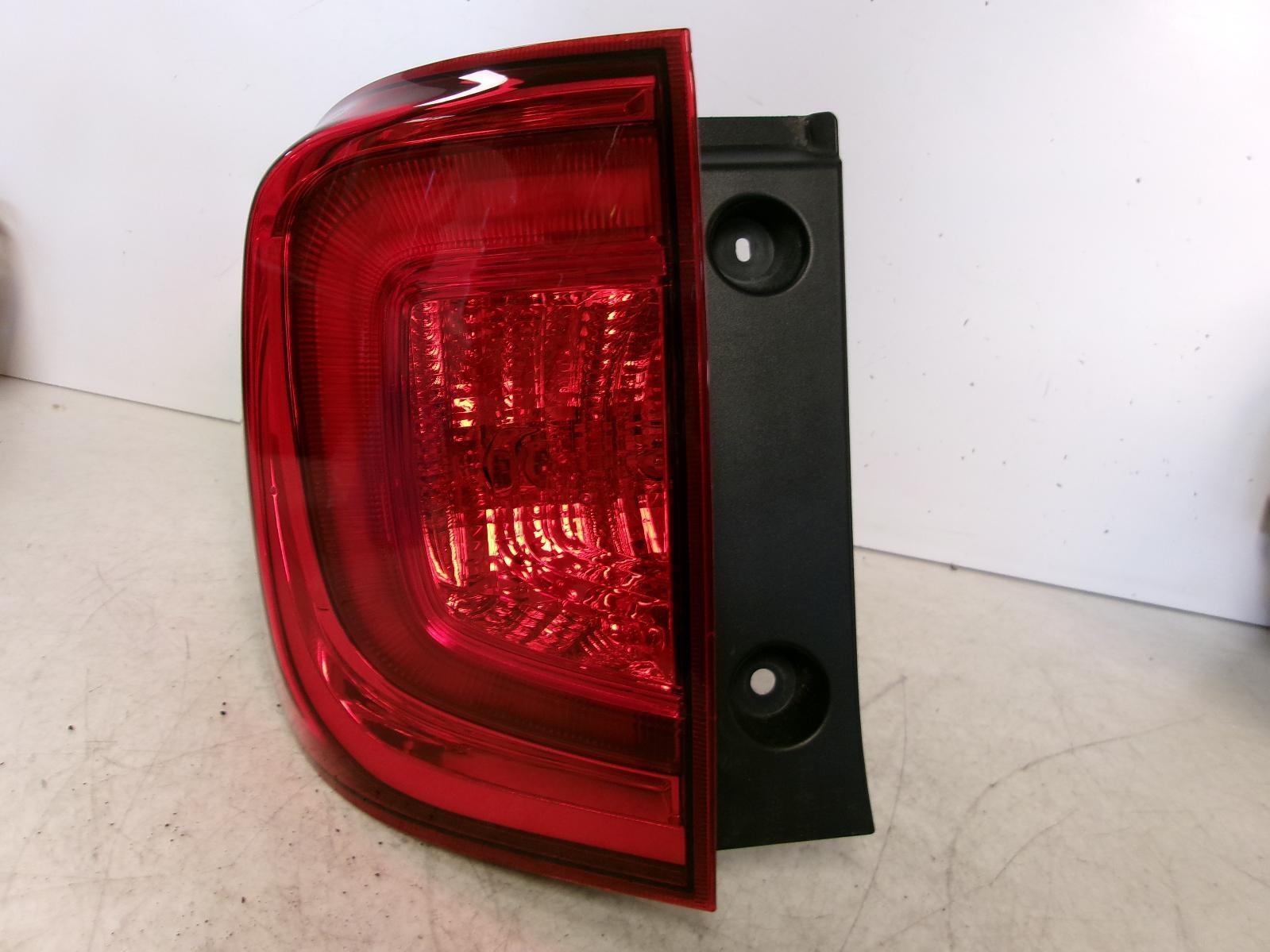 2016 2017 2018 Honda Pilot Driver Lh Outer Quarter Panel Tail Light OEM - 0