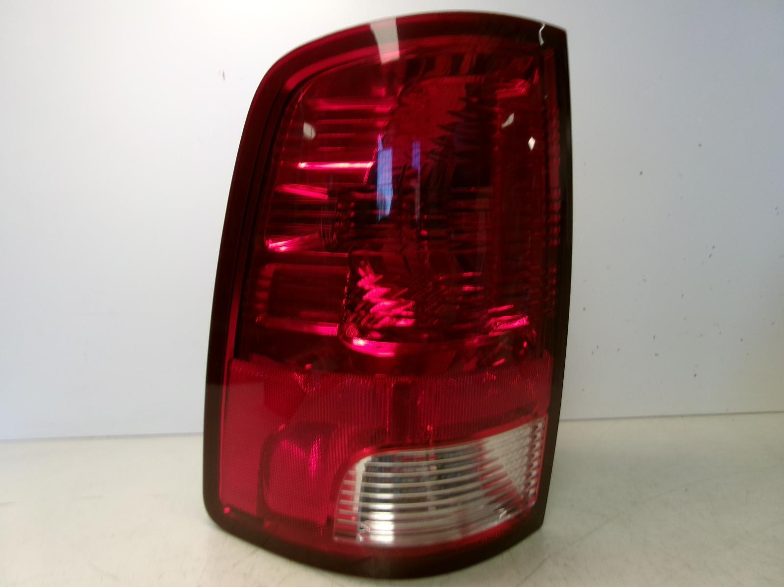 2013 2014 2015 2016 Dodge 1500 Driver Lh Incandescent Outer Tail Light OEM