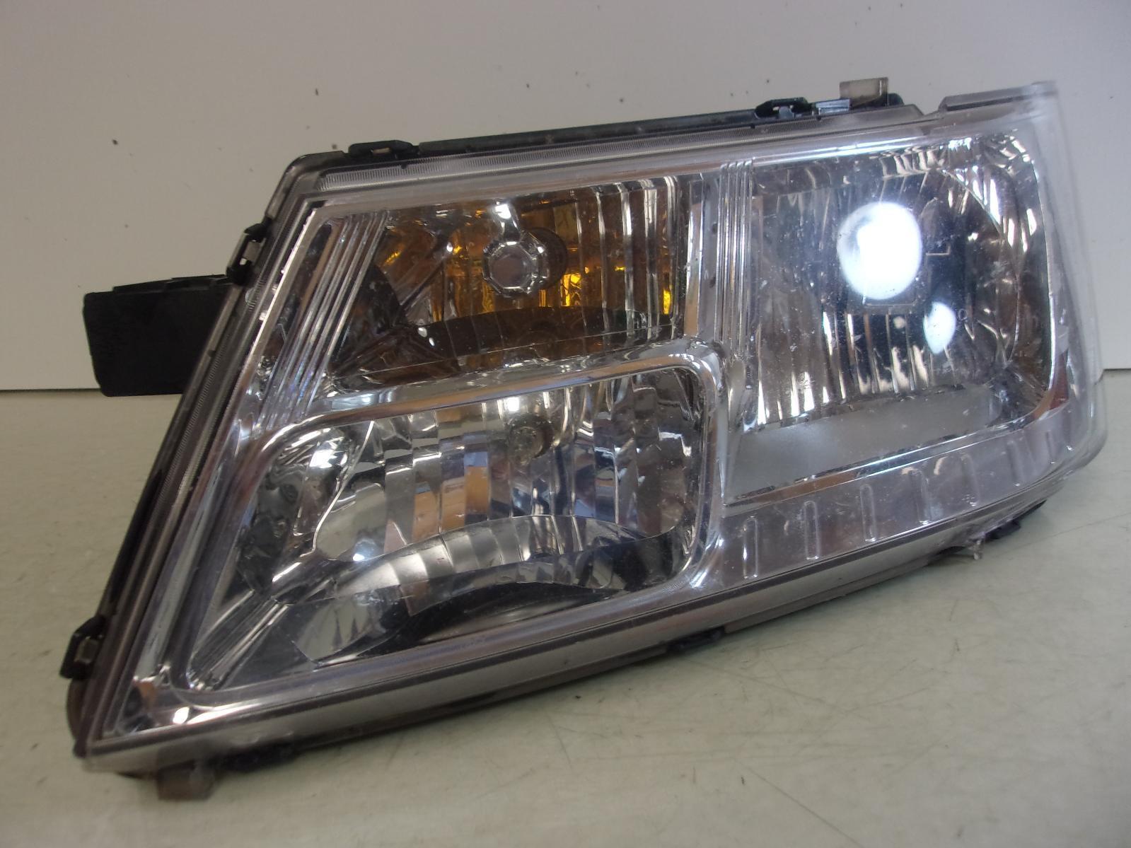 2009 - 2020 Dodge Journey Driver Lh Halogen Headlight OEM