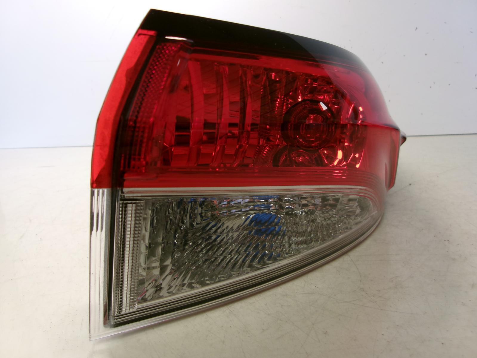 2020 2021 2022 Toyota Corolla Passenger Rh Outer Tail Light W/o Smoked Lens OEM - 0