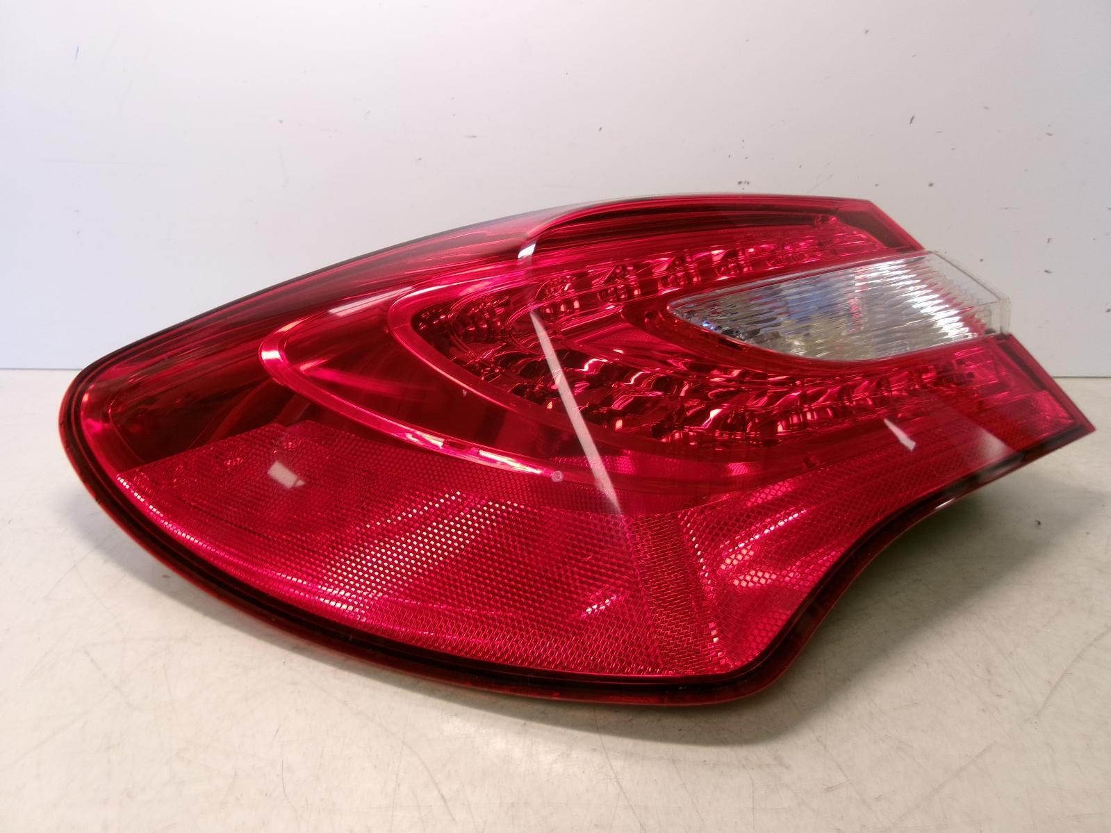 2011 2012 2013 2014 Chrysler 200 Sedan Driver Lh LED Tail Light OEM - 0