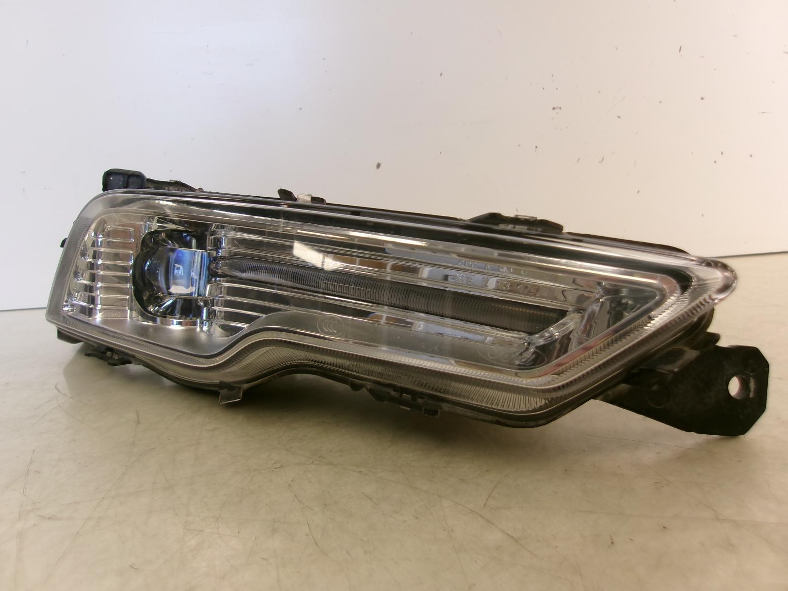 2018 Ford Fusion Passenger Rh Lower Led Fog Light OEM