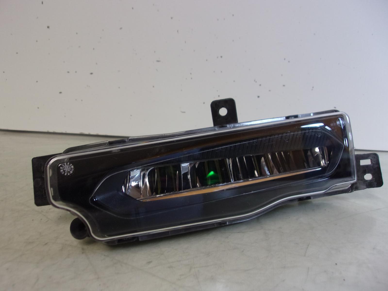 2020 2021 Bmw X3 / X4 Driver Lh Led Fog Light OEM