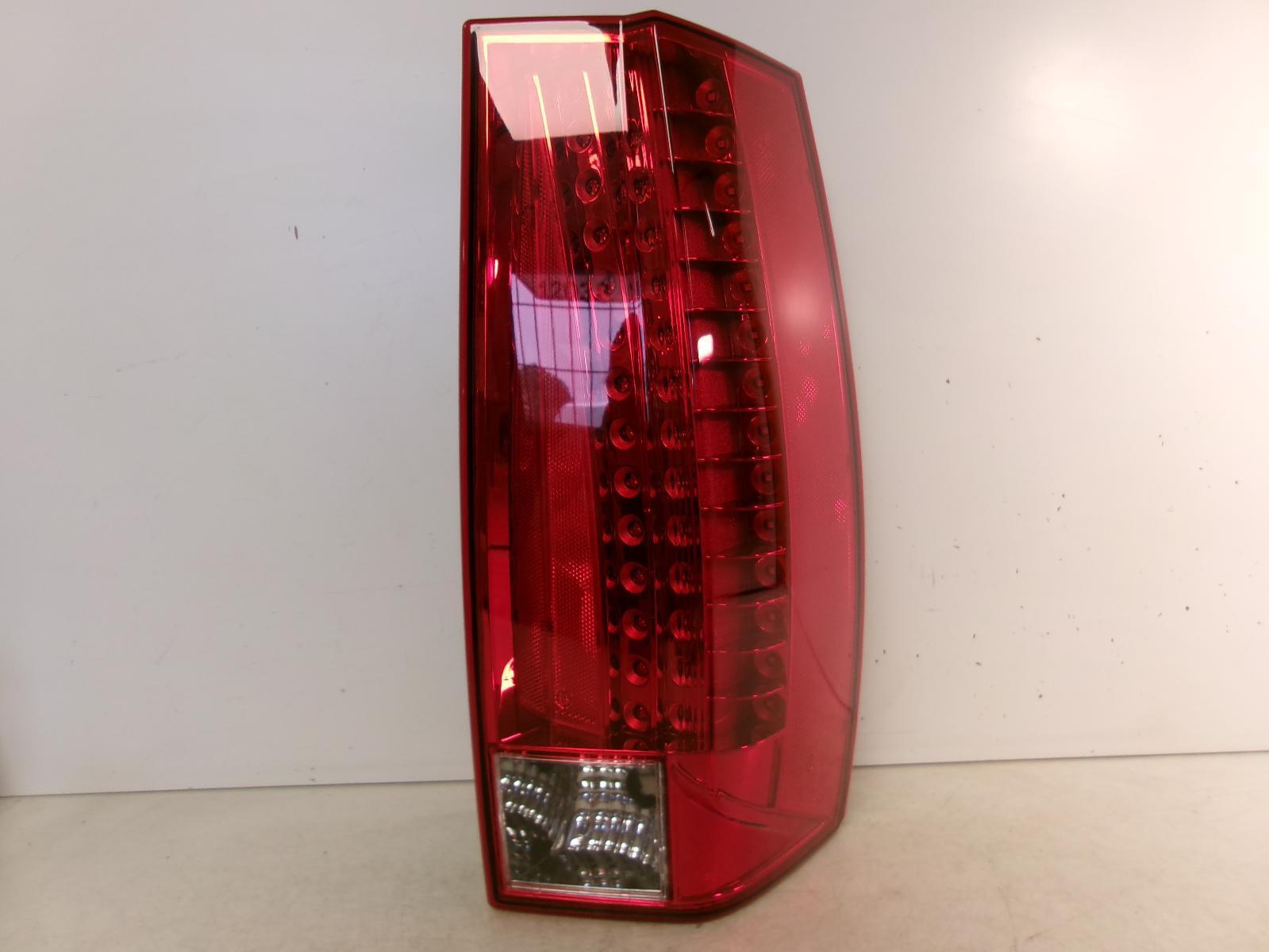 2012 2013 2014 Cadillac Escalade Passenger Rh Outer Led Tail Light OEM