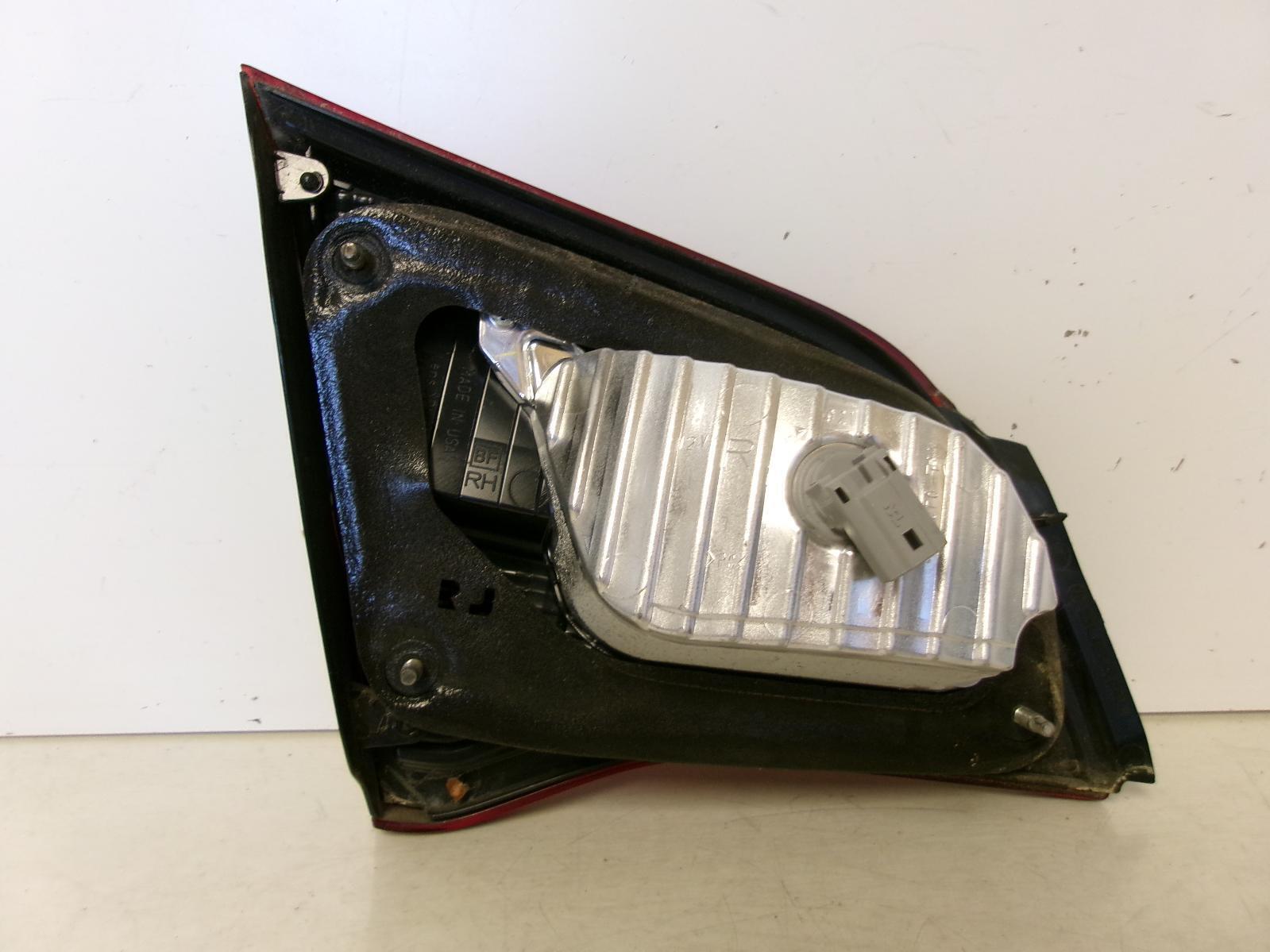 2015 2016 2017 2018 2019 Subaru Legacy Sedan Passenger Inner Lid Tail Light OEM