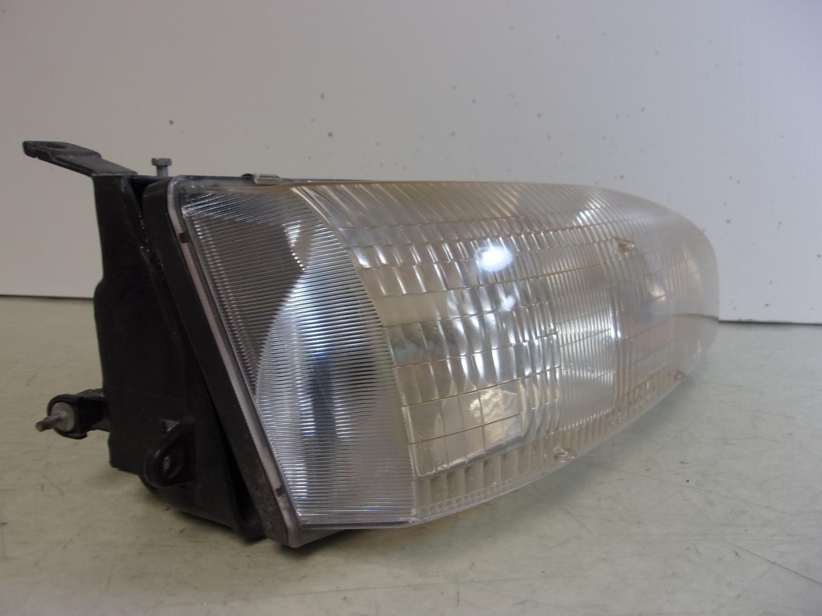 1995 1996 Toyota Camry Passenger RH Halogen Headlight OEM - 0