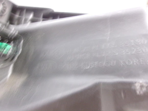 2020 2021 2022 Kia Soul Passenger Rh Reflector Halogen Headlight OEM