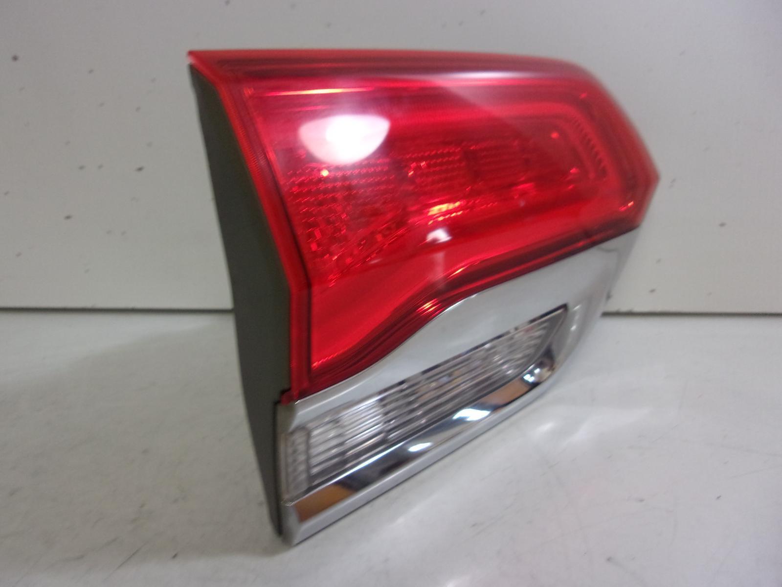 2014 - 2021 Jeep Grand Cherokee Driver Lh Liftgate Mounted Led Tail Light OEM