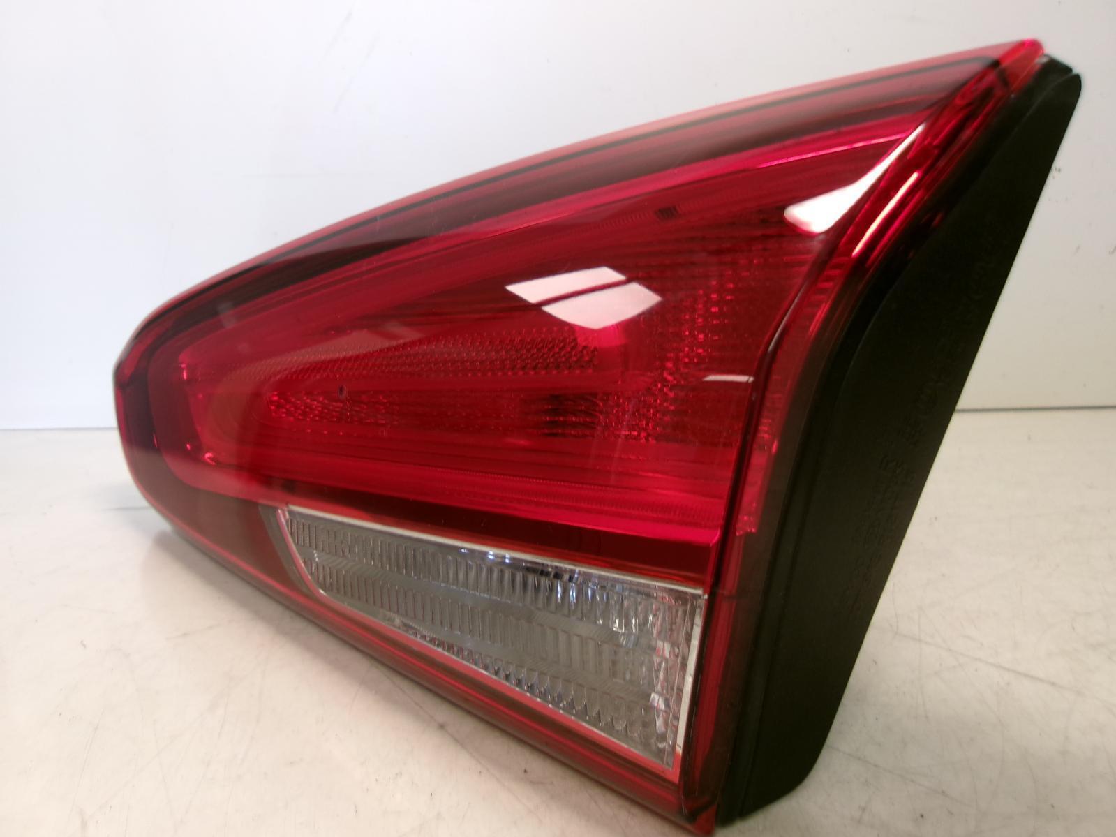 2017 2018 Kia Forte Sedan Passenger Rh Inner Incandescent Tail Light OEM