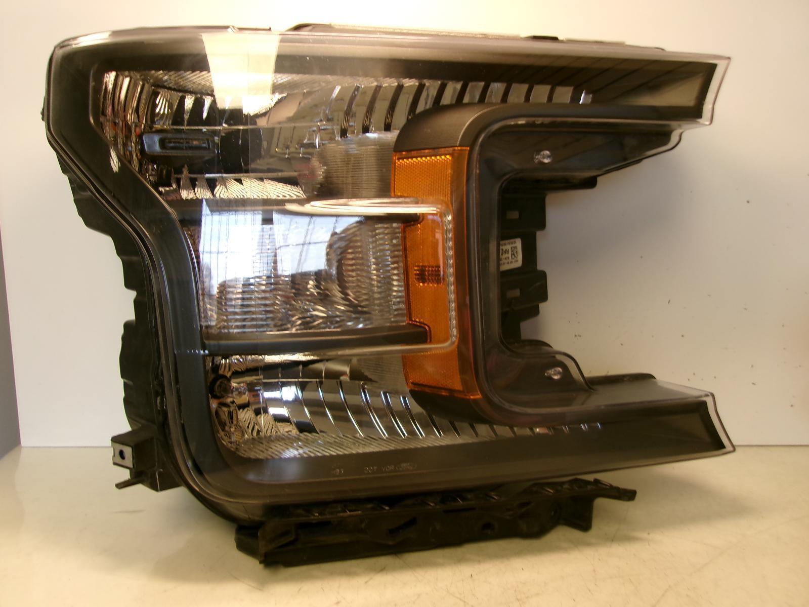 2018 2019 2020 Ford F150 Pickup Passenger Rh Halogen Headlight W/ Black Trim OEM