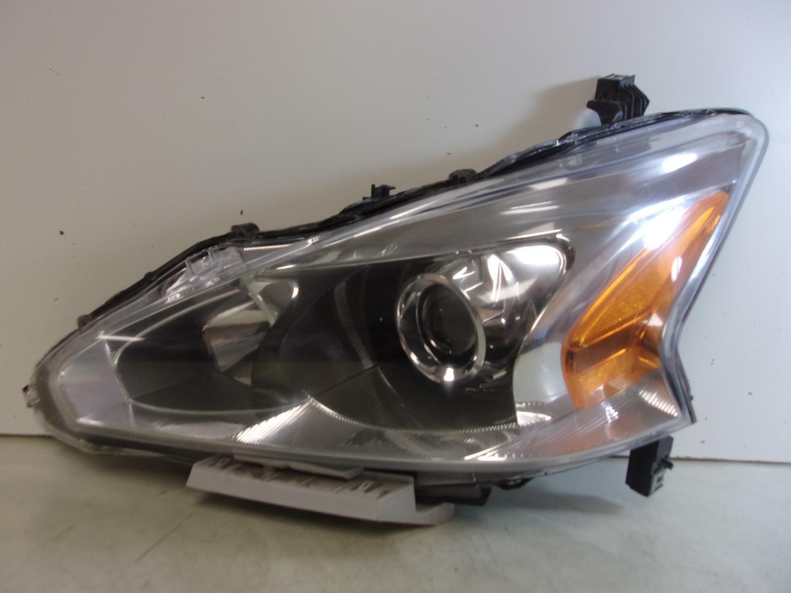 Fits 2013 2014 2015 Nissan Altima Sedan Driver Lh Halogen Headlight by DEPO