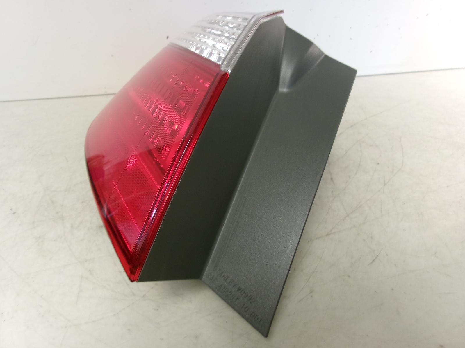 2013 2014 2015 Honda Accord Driver Lh Outer Incandescent Tail Light OEM