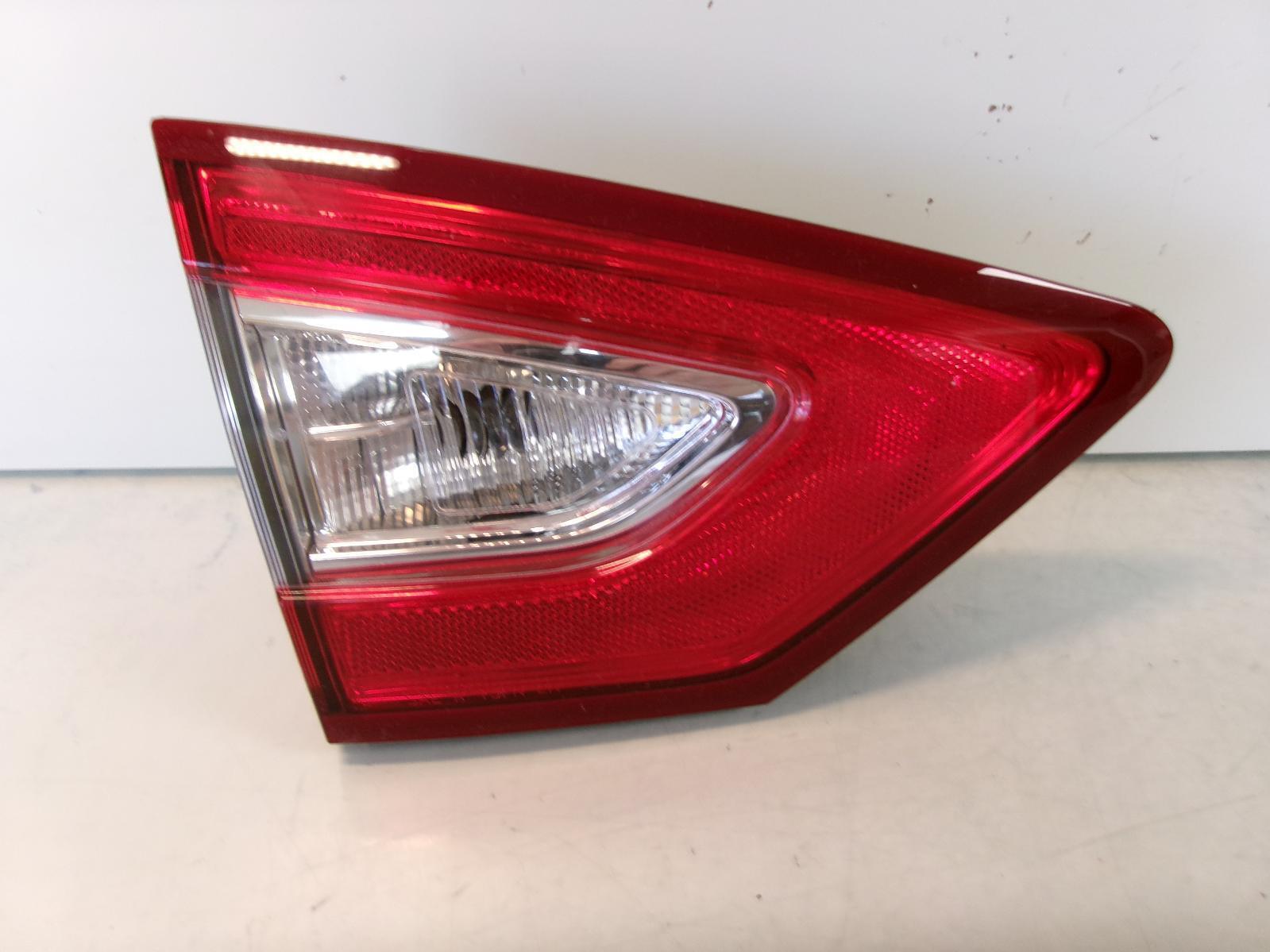 2013-2016 Ford Fusion Driver Lh Lid Mounted Tail Light OEM