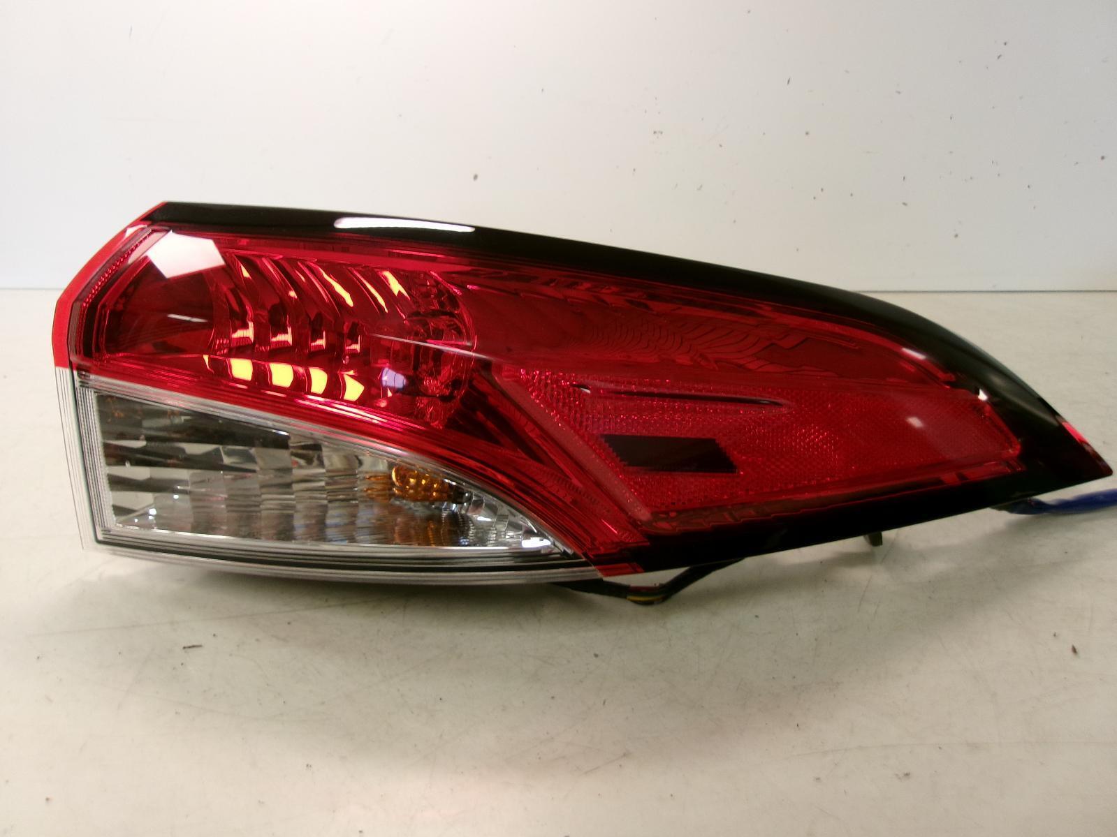 2020 2021 2022 Toyota Corolla  Sedan Passenger Rh Quarter Panel Tail Light OEM