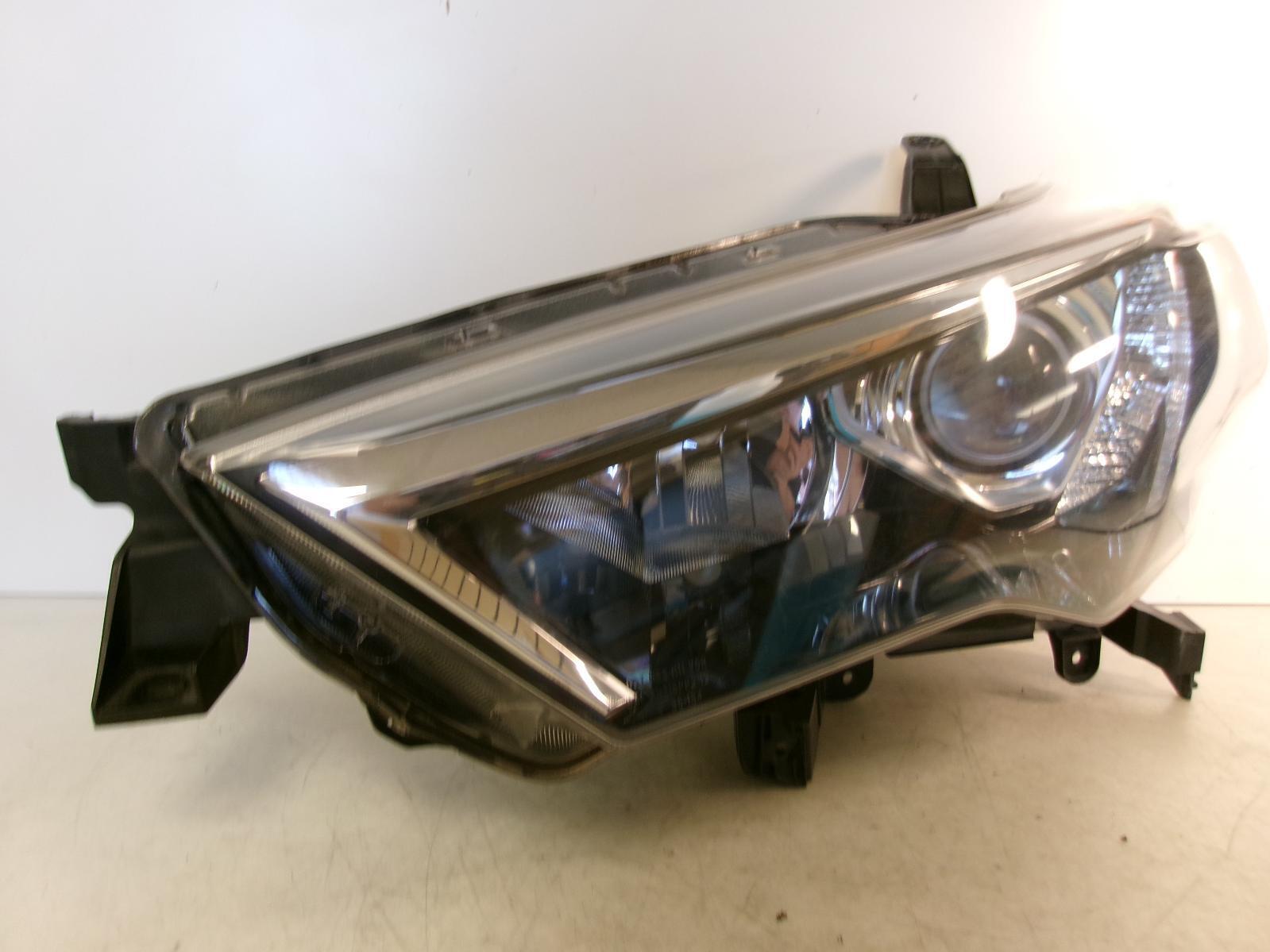 2014 - 2020 Toyota 4runner Driver Lh Halogen Headlight OEM