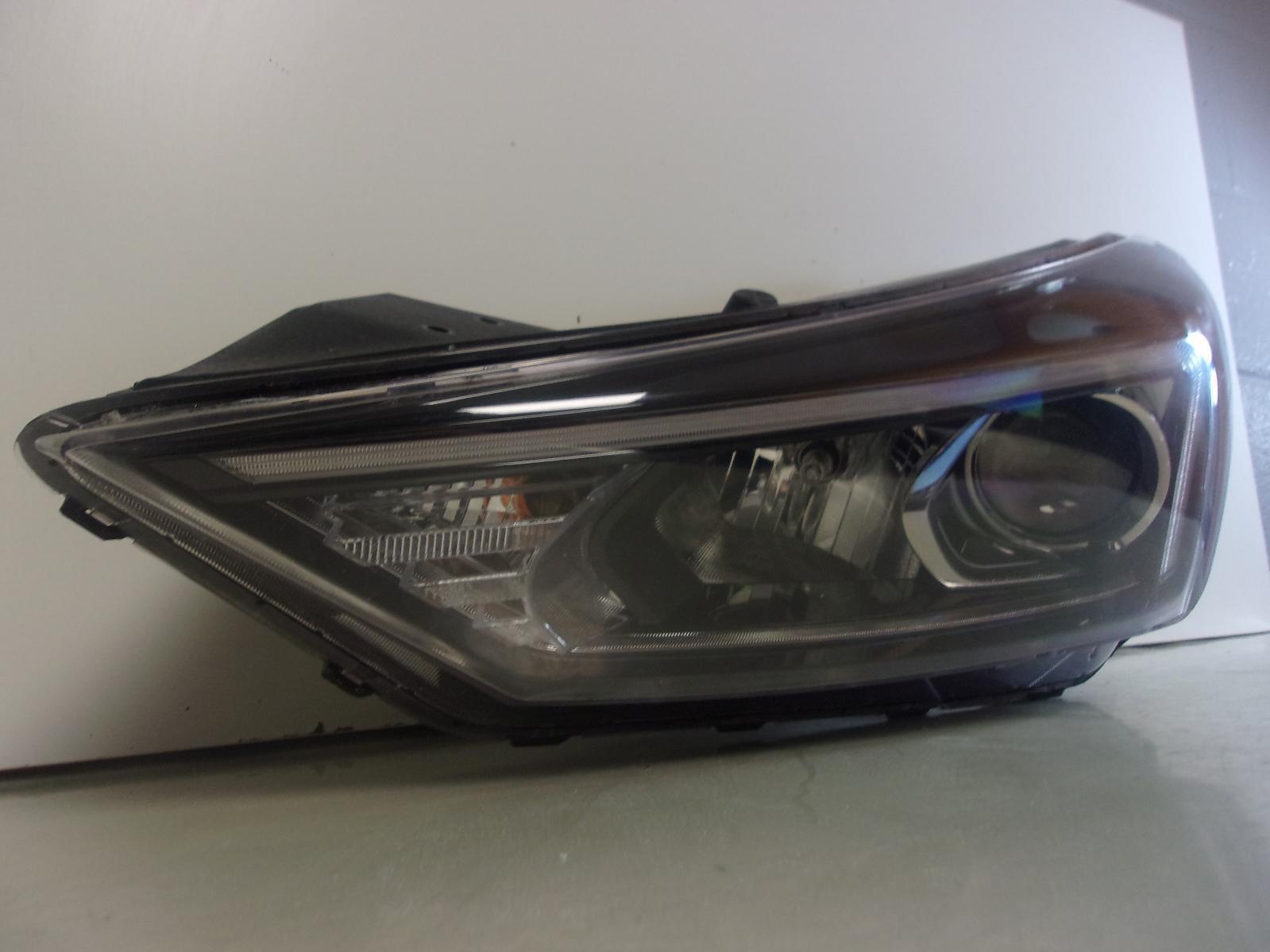 2019 2020 2021 Hyundai Tucson Driver Lh Halogen Headlight W/ LED Accent OEM