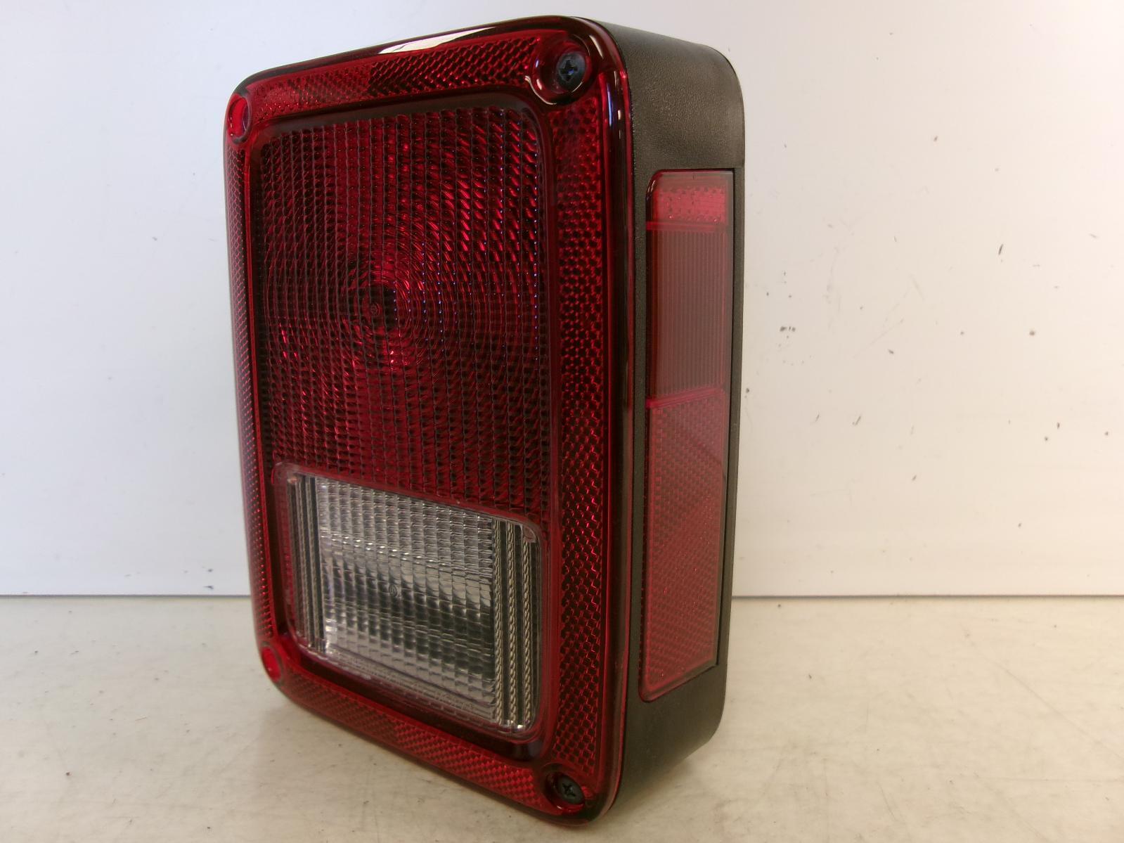 2007 - 2017 Jeep Wrangler Passenger Rh Outer Quarter Panel Tail Light OEM - 0