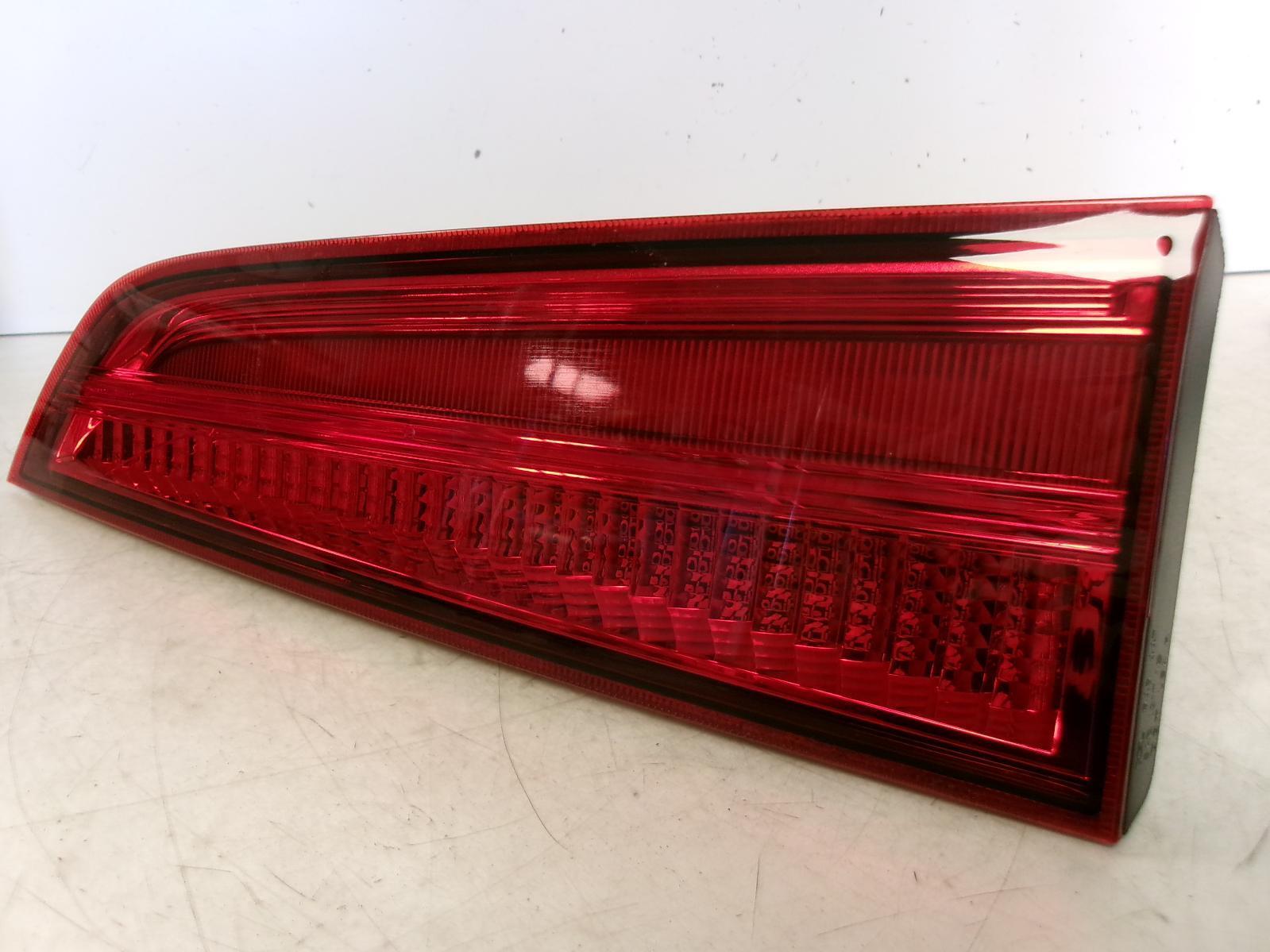 2017 2018 Honda Pilot Passenger Rh Lift Gate Inner Tail Light OEM