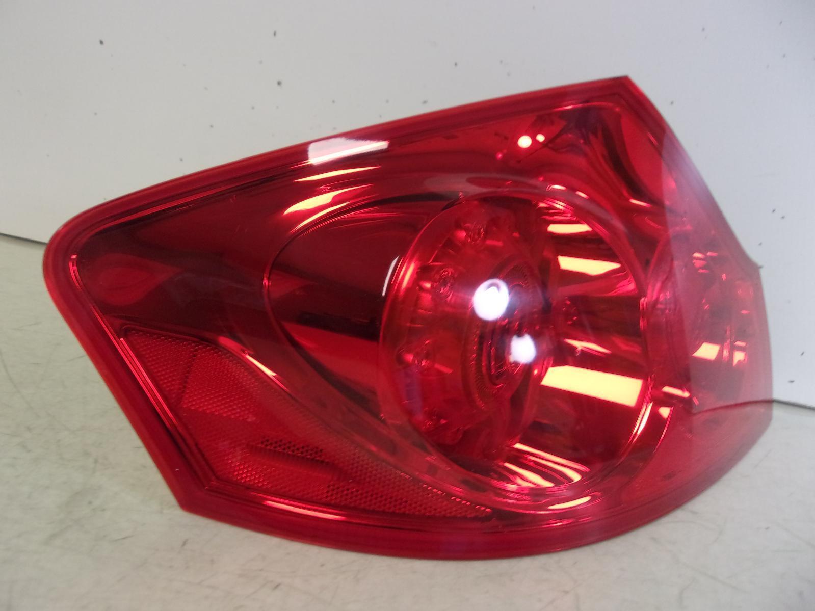 07-08 Infiniti G35 / 09-13 G37 / 11-12 G25 / 2015 Q40 Driver LH Tail Light OEM