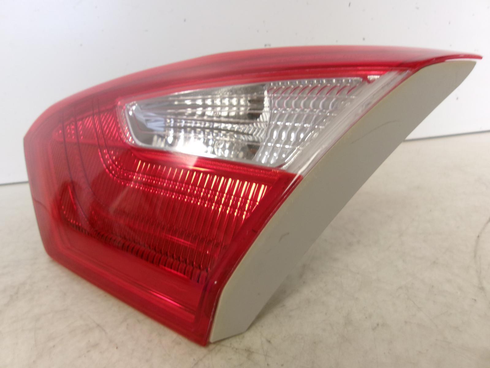 2012 2013 2014 Ford Focus Passenger Rh Inner Lid Tail Light OEM