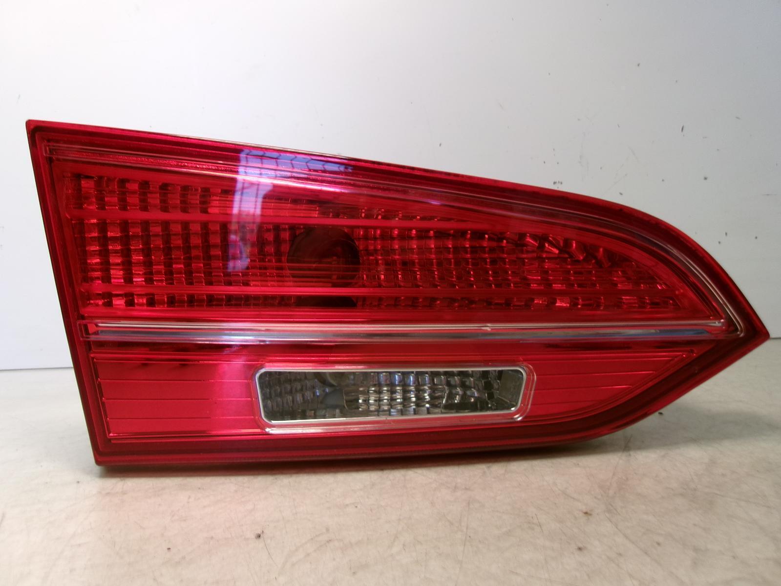 2013 - 2016 Hyundai Santa Fe Sport Driver Lh Incandescent Lid Tail Light OEM