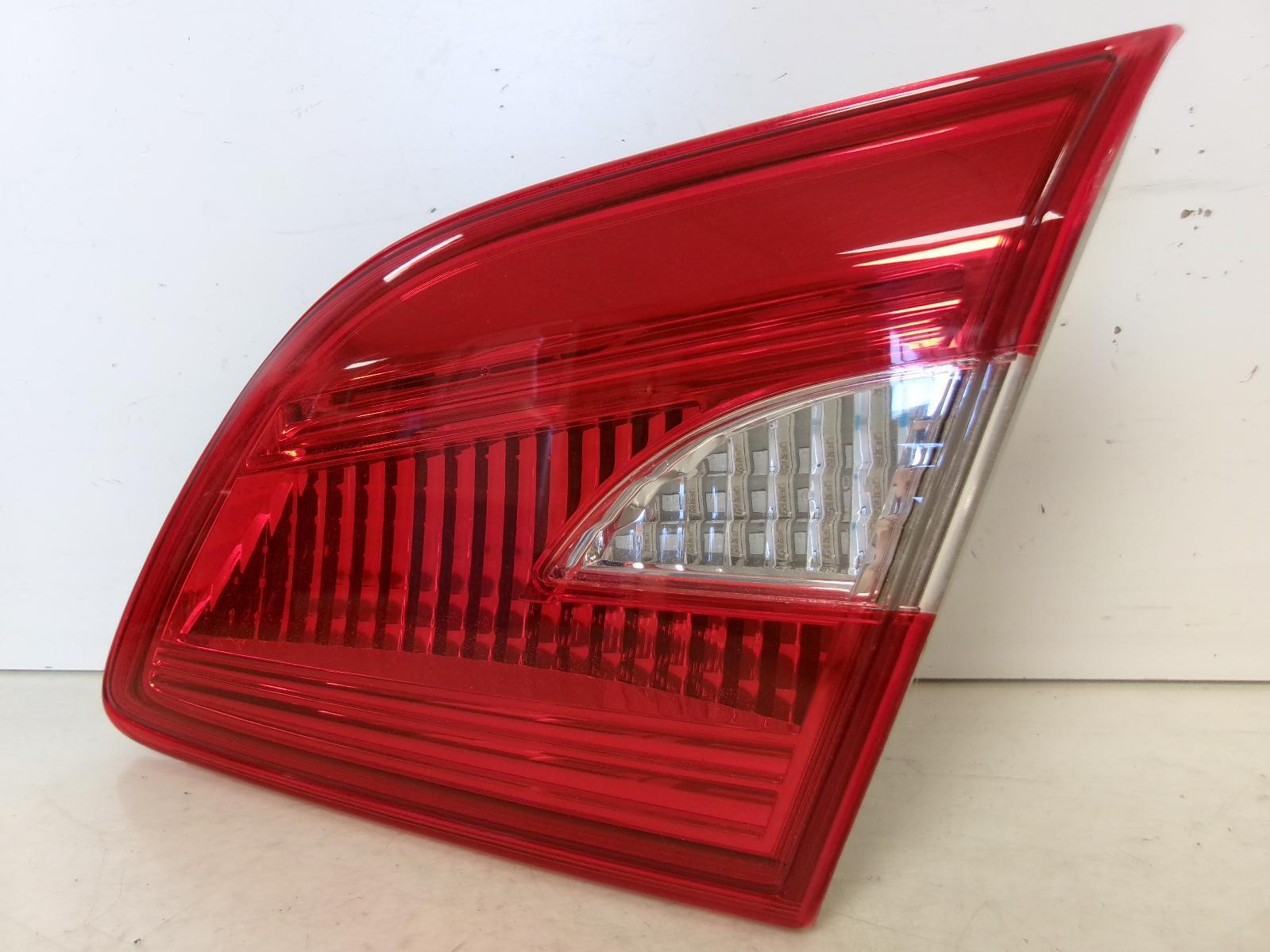 2016 2017 2018 2019 Nissan Sentra Passenger Rh Inner Lid Tail Light Oem