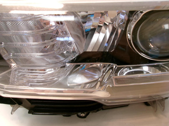 2017 2018 2019 Toyota Tacoma Driver Lh Halogen W/ Led Headlight OEM