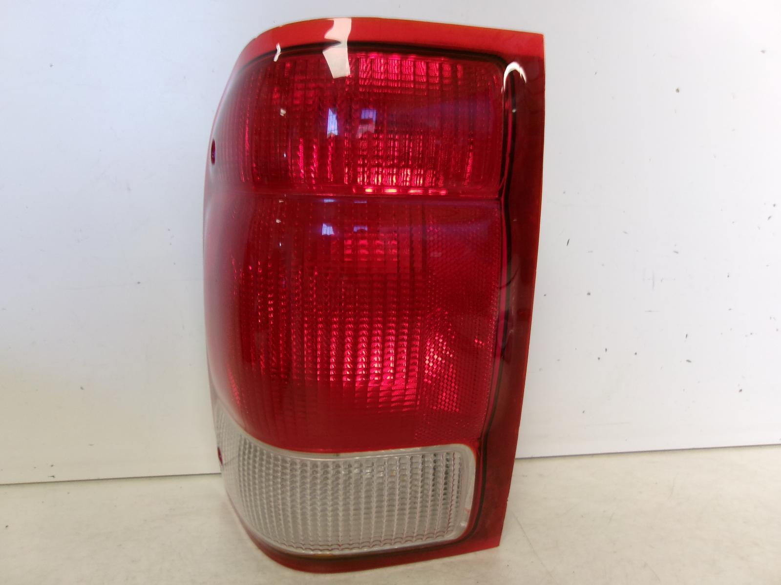 2000 Ford Ranger Driver Lh Outer Quarter Panel Tail Light OEM