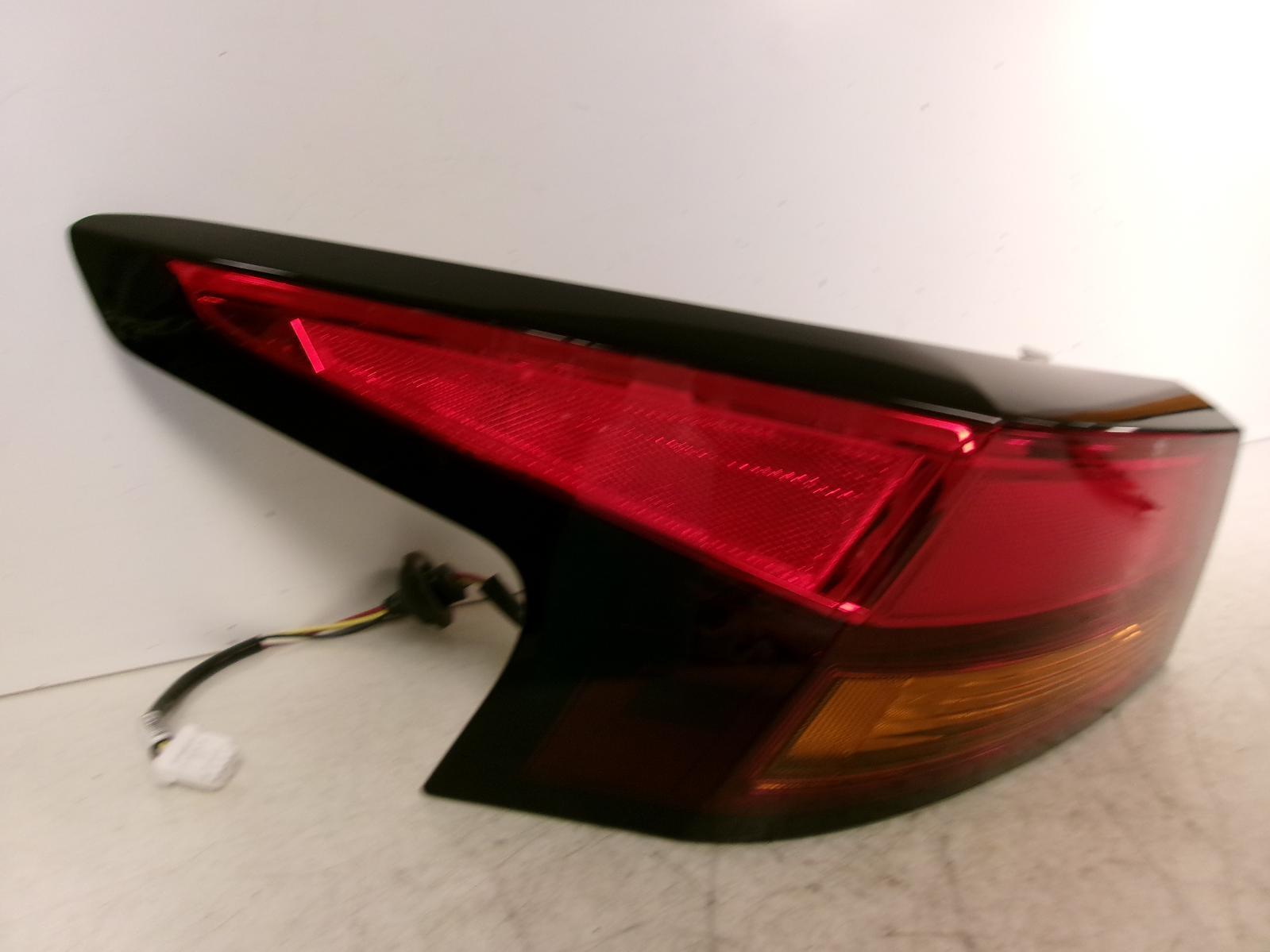 2019 - 2024 Nissan Altima Driver Lh Outer Quarter Panel Tail Light OEM - 0