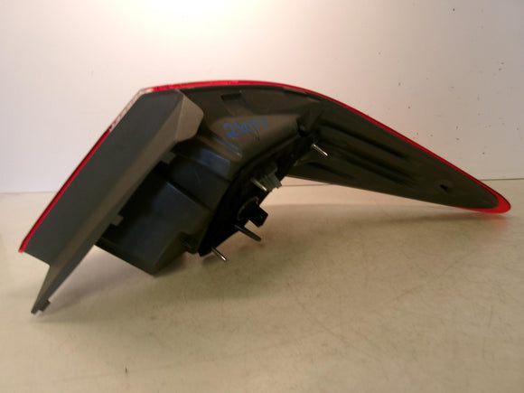 2015 2016 Toyota Camry Driver Lh Outer Quarter Panel Tail Light OEM