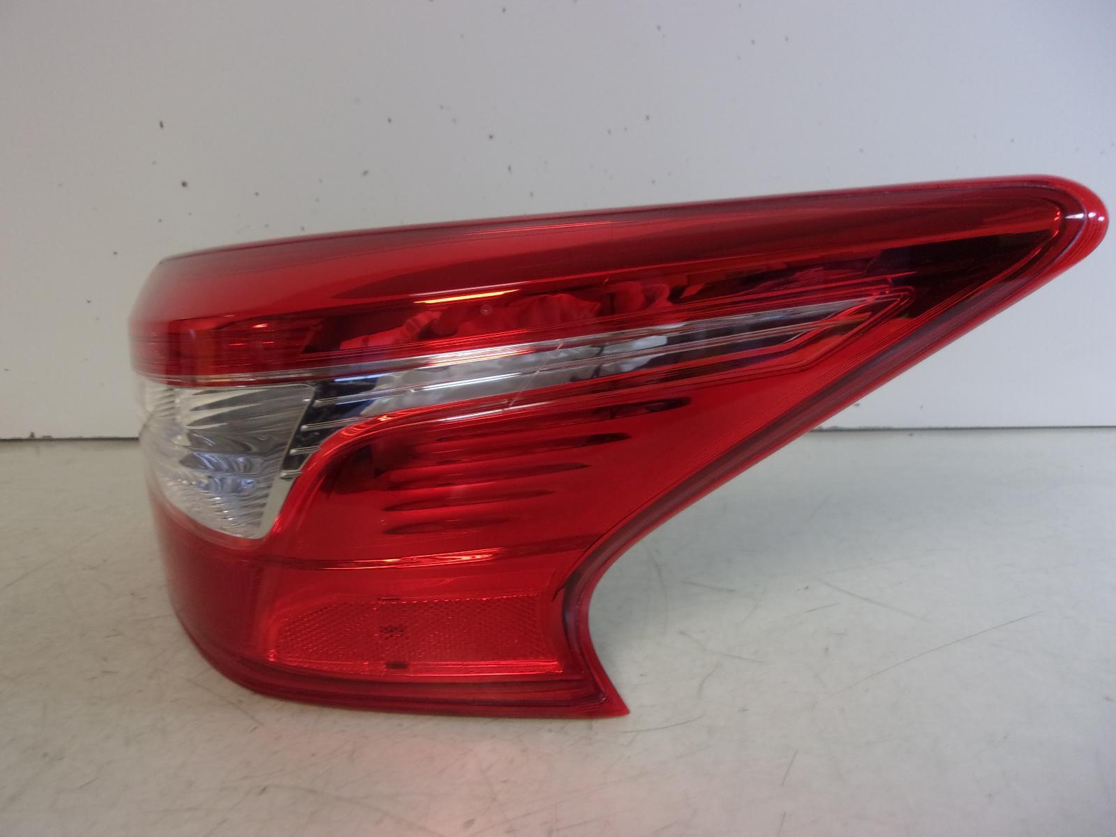 2016 2017 2018 2019 Nissan Sentra Passenger Rh Quarter Panel Tail Light OEM - 0