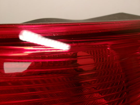 2015 - 2018 Ford Focus Sedan Passenger Rh Outer Quarter Panel Tail Light OEM