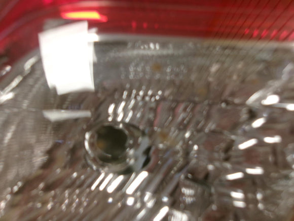 2010 2011 Toyota Camry Passenger RH Inner Lid Tail Light OEM