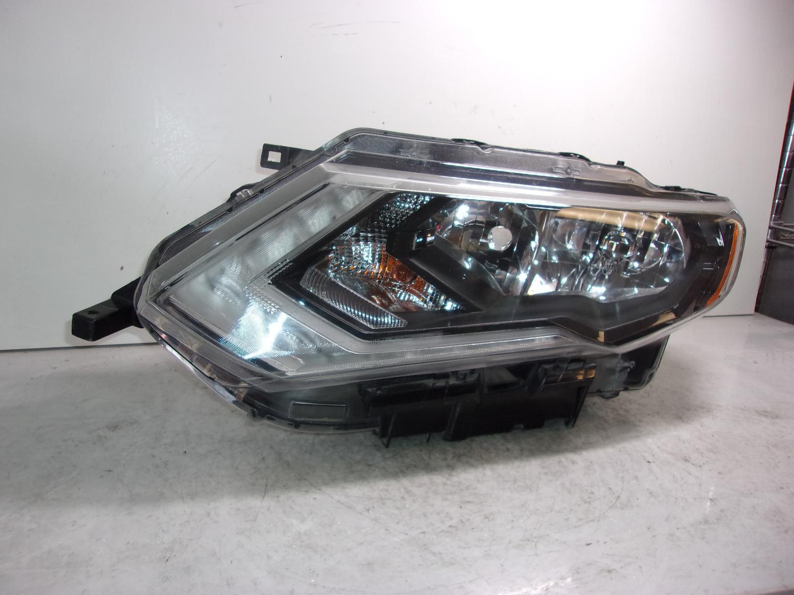 2018 2019 2020 Nissan Rogue Lh Driver Halogen  Headlight OEM C11L - 0