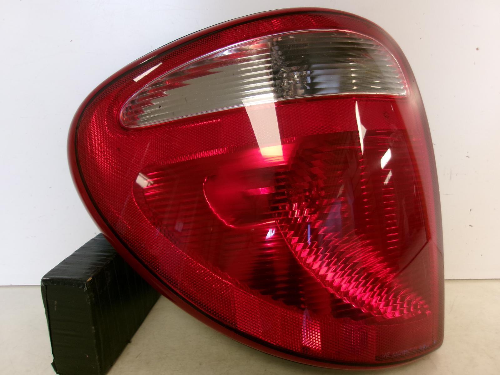 2004 2005 2006 2007 Dodge Caravan Driver Lh Incandescent Outer Tail Light OEM