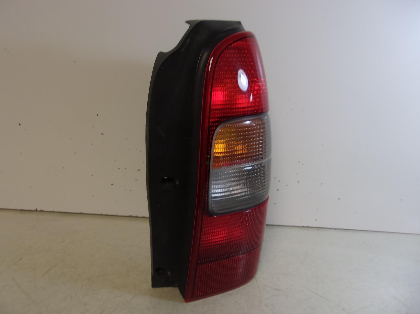 1997 - 2005 Chevrolet Venture Passenger RH Tail Light OEM - 0