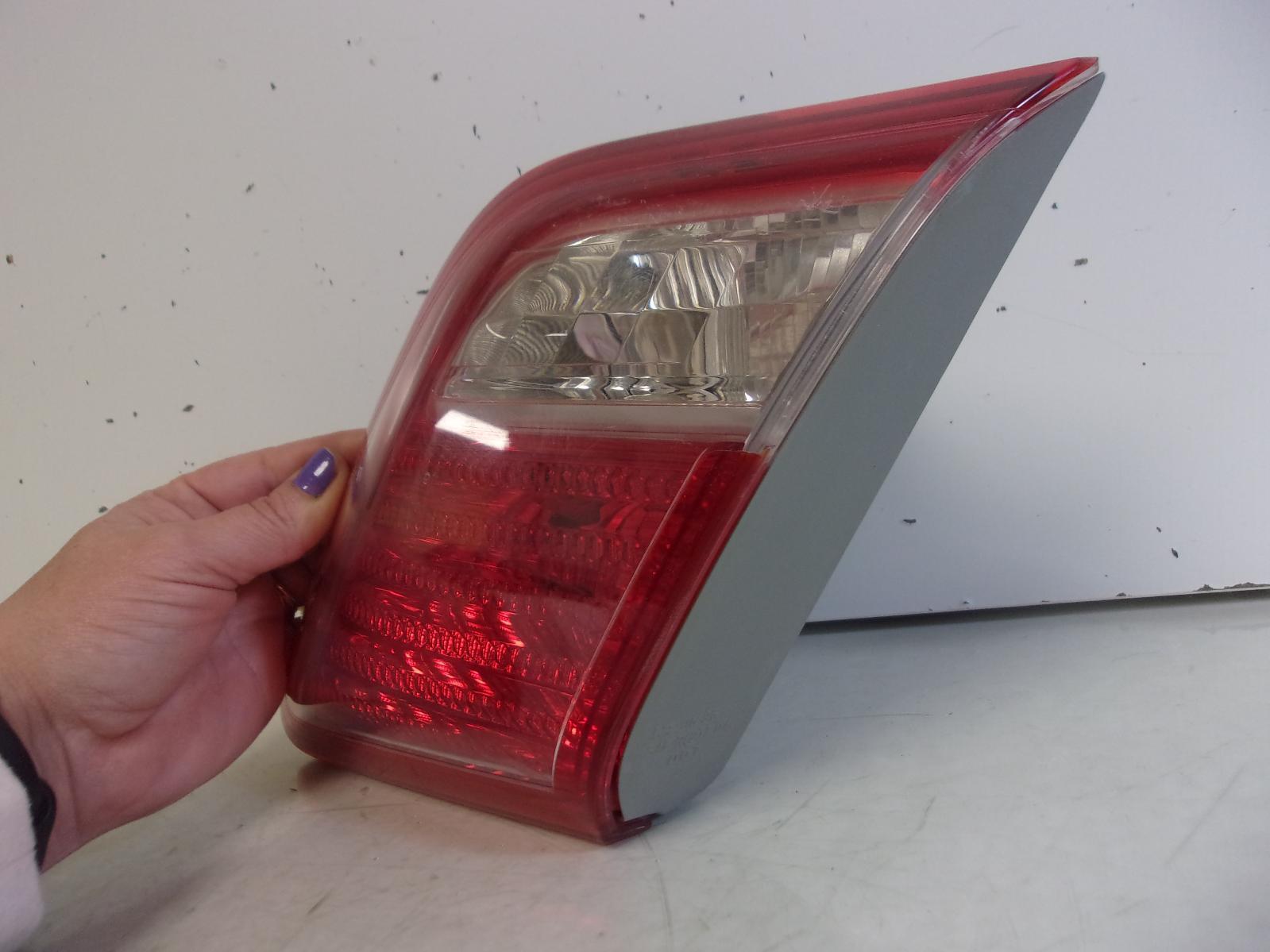 2007 2008 2009 Toyota Camry Passenger Rh Inner Lid Tail Light OEM - 0