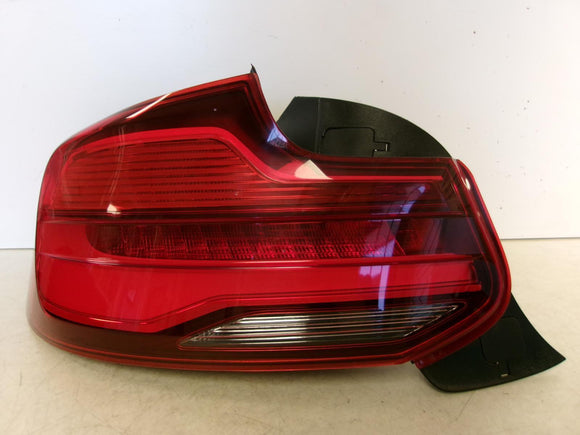 2018 2019 BMW M2 Driver Lh Led Outer Quarter Panel Tail Light OEM