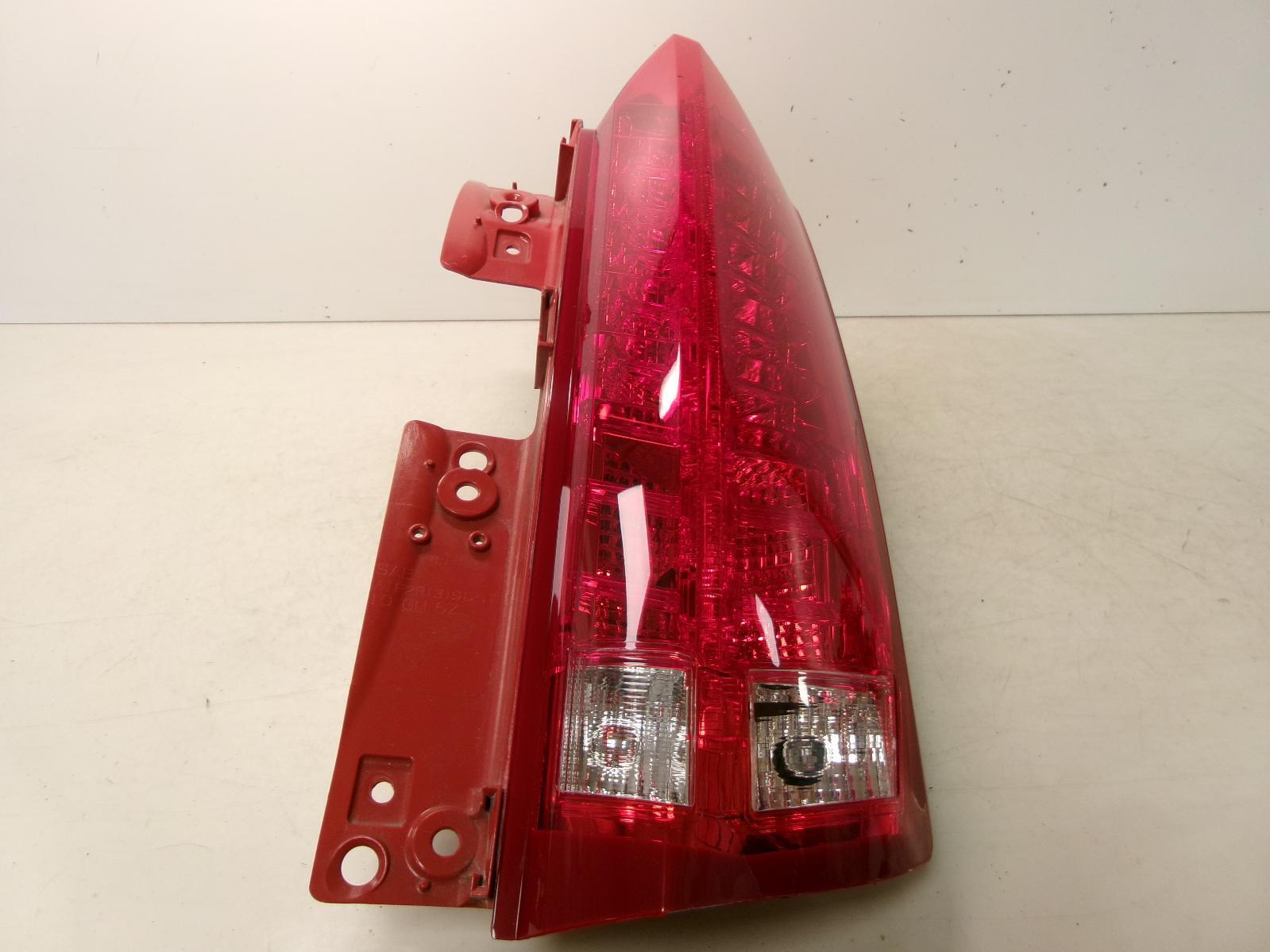 2010 2011 2012 2013 2014 2015 2016 Cadillac Srx Passenger LED Tail Light OEM