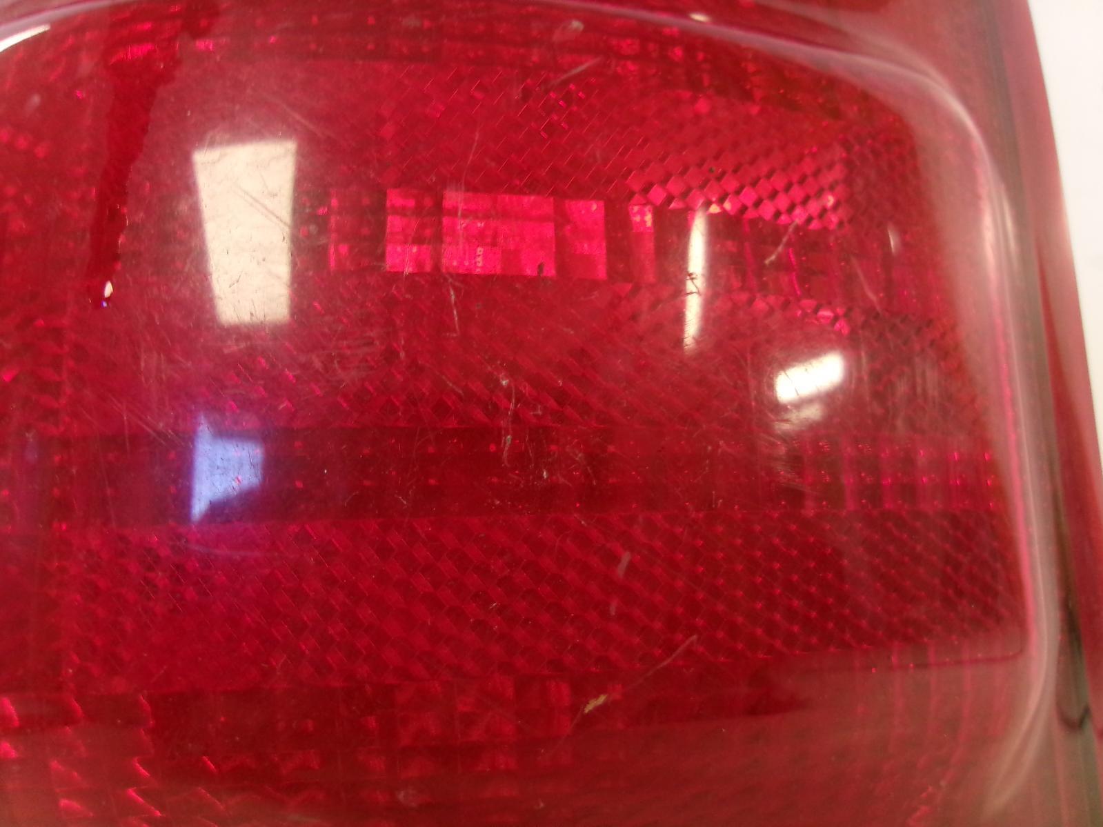 1998 - 2002 Ford Expedition Driver Lh Outer Tail Light OEM