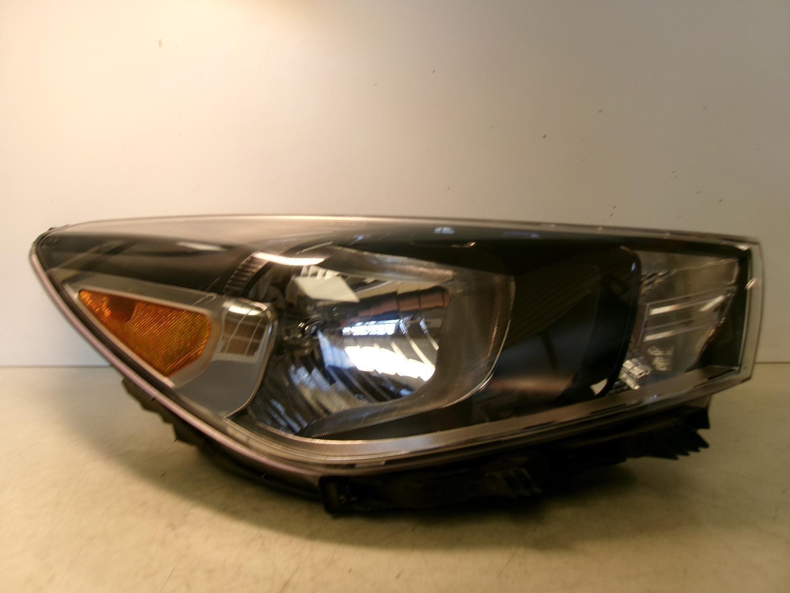 2018 2019 2020 2021 Kia Rio Passenger Rh Halogen Headlight OEM