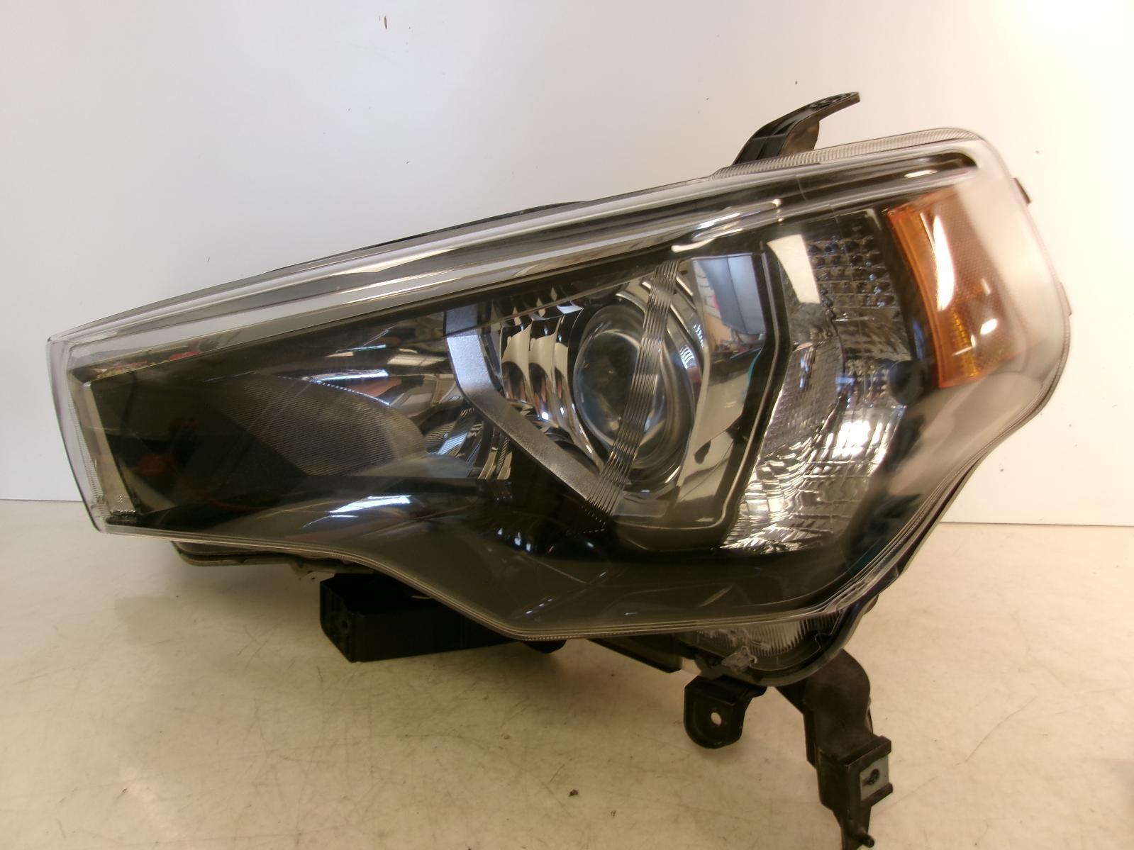 2014 - 2020 Toyota 4runner Driver Lh Halogen Headlight OEM