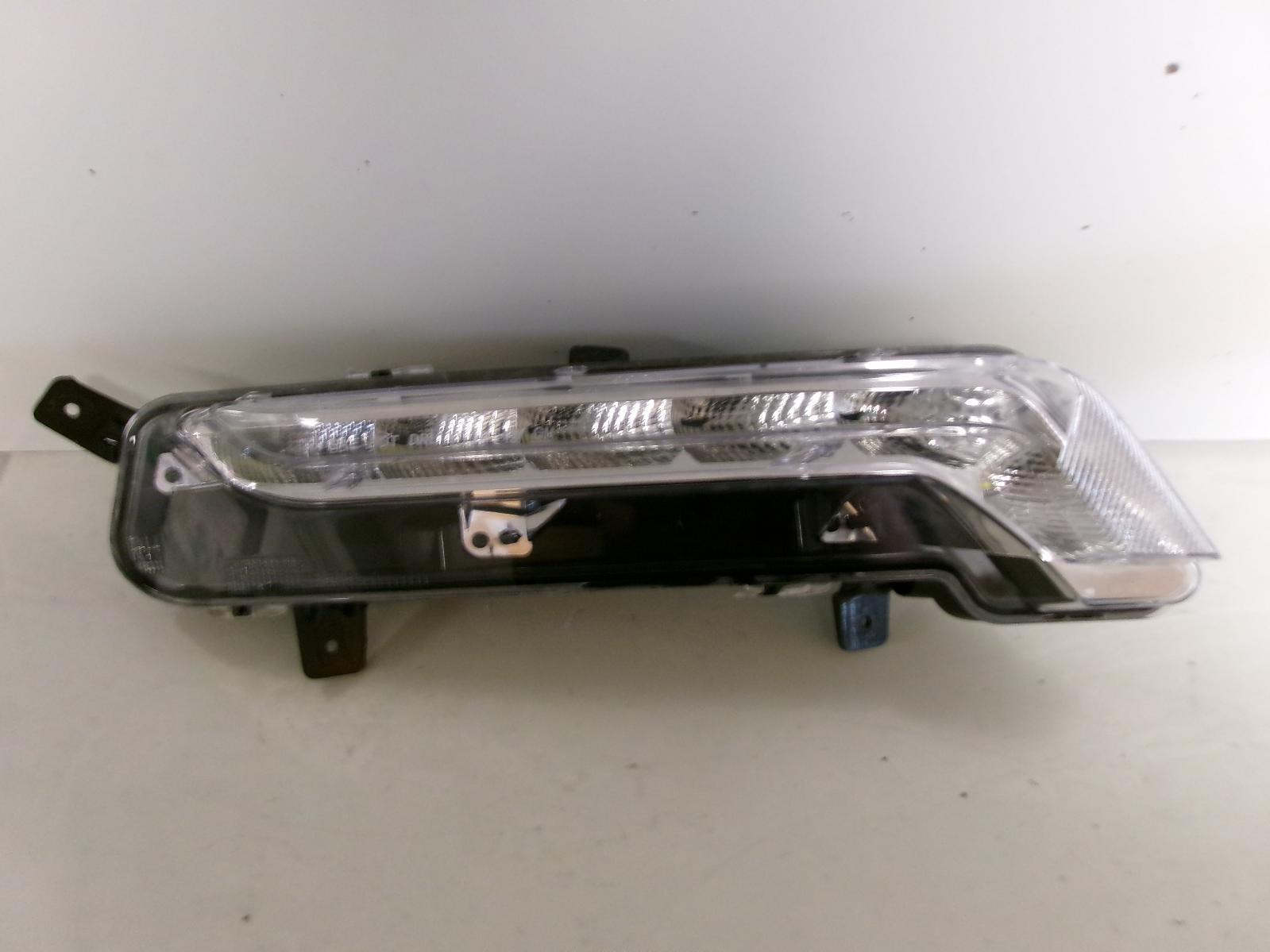 2014 2015 2016 Chevrolet Impala Passenger Rh Led Daytime Running Light Drl OEM