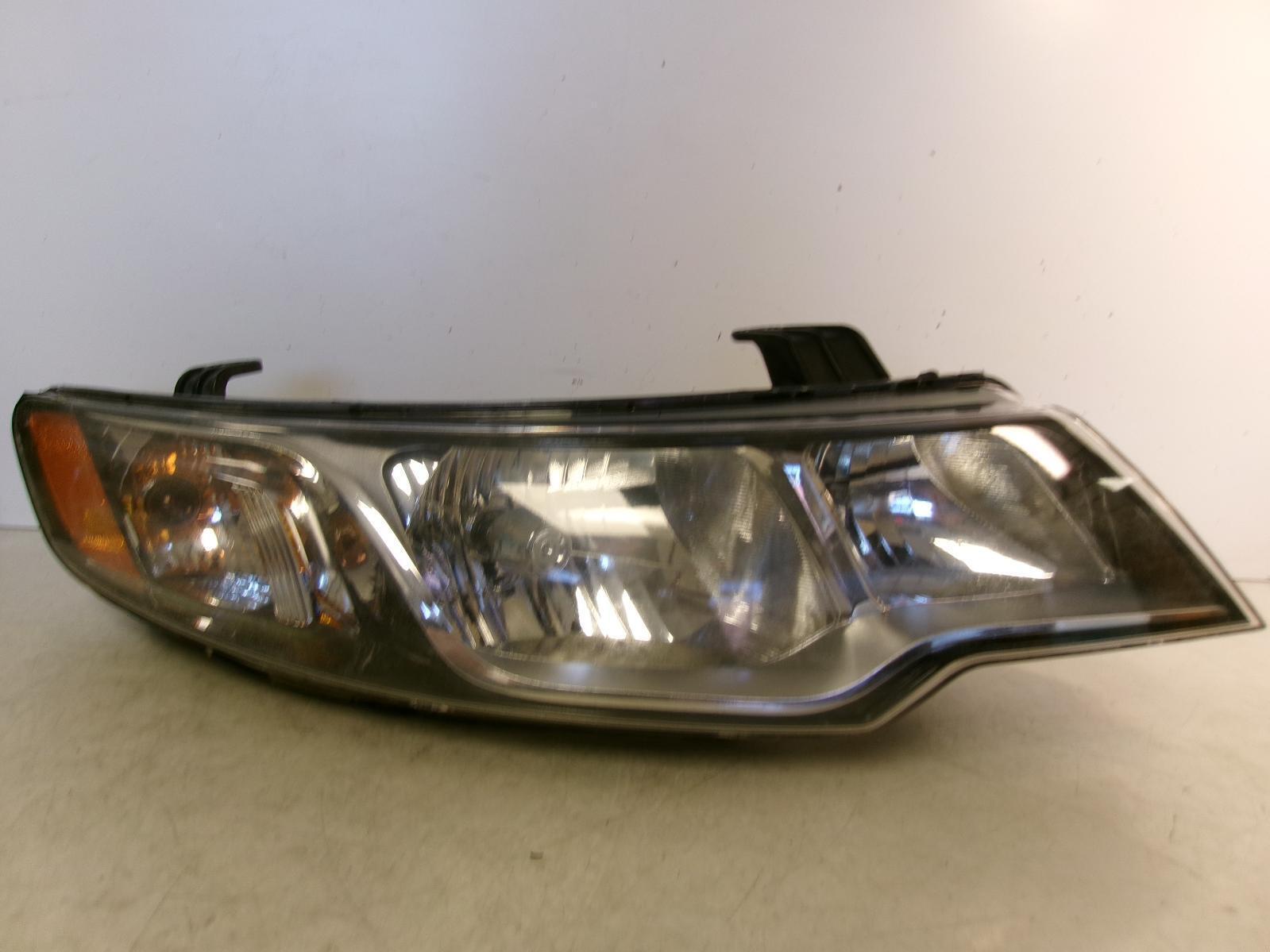 2010 2011 Kia Forte Coupe Passenger RH Halogen Headlight OEM